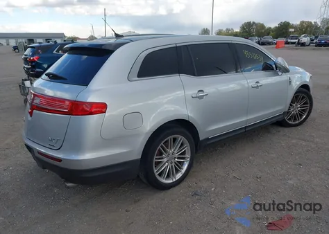 2015 Lincoln Mkt Ecoboost z USA, uszkodzony, nr VIN 2LMHJ5AT2FBL03035